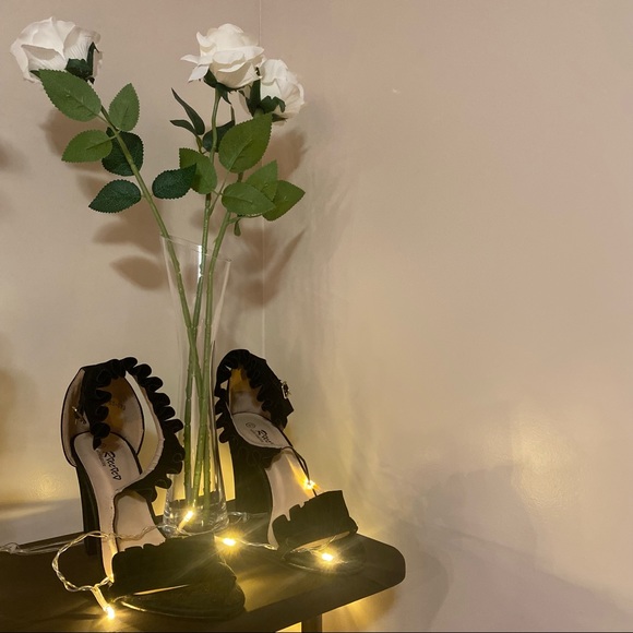 Roccoco Black Faux Suede Frill Strap Heels size 40 - Picture 2 of 7